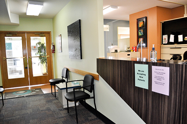 swanavon dental clinic waiting area